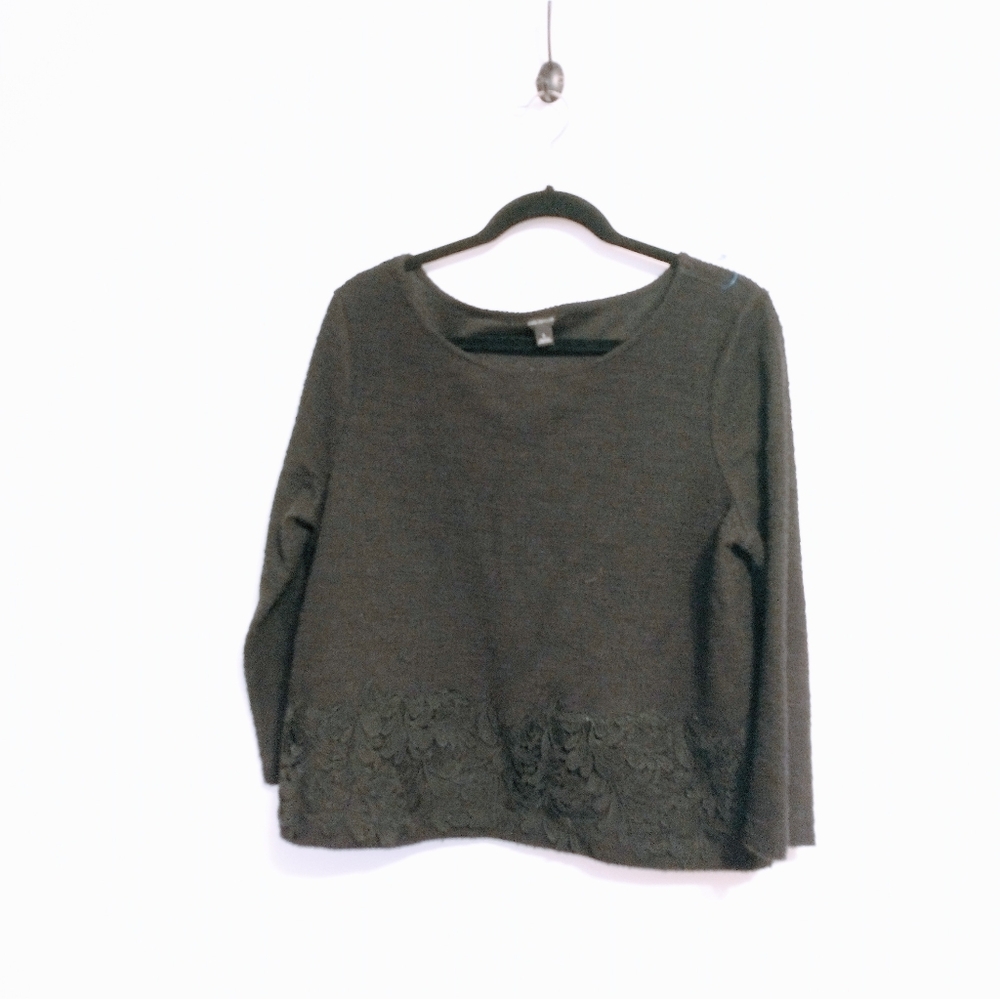 Ann Taylor textured black tunic with floral decal on the hem size large